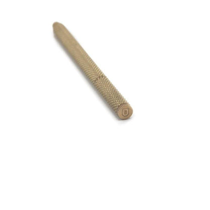 Brût | Homeware Pen | Messing | Knurled | 15 cm